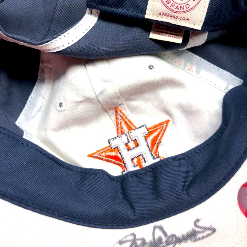 Roger Clemens - Picture 3 of 12